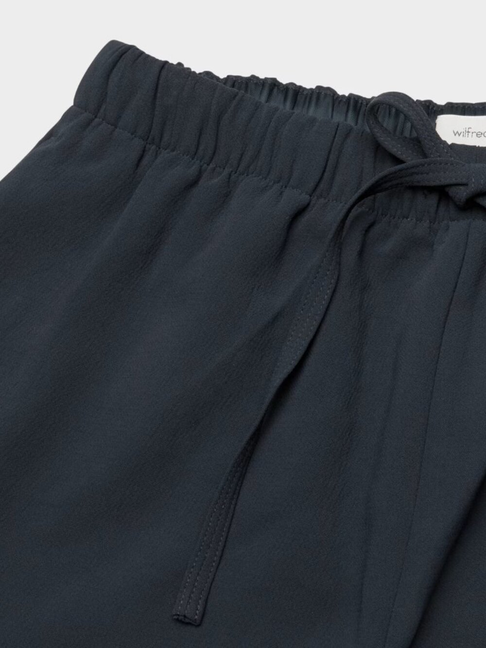 Aritzia Wilfred The Lodge Pants- Crepette- Dark Night Navy - Size Small Tall - Picture 5 of 6